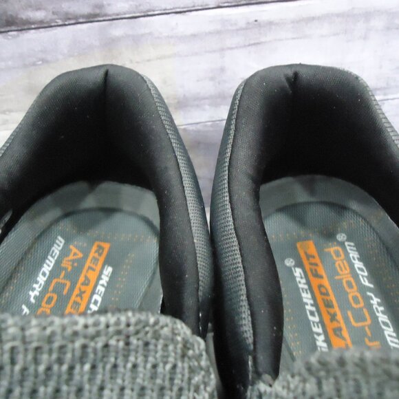 SIZE 10.5. Skechers Relaxed Fit Air- Cooled sneakers. - Picture 8 of 16